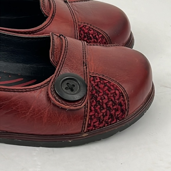 Dansko Womens Burgundy Leather Slip On Shoes Casual Career Tweed & Button Detail - Picture 3 of 12
